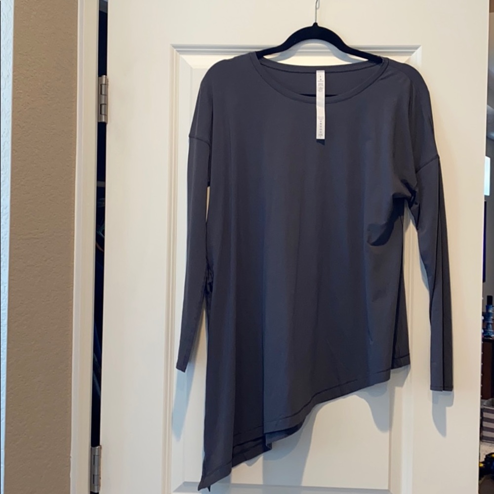 Lululemon Long Sleeve Shirt Size 8
